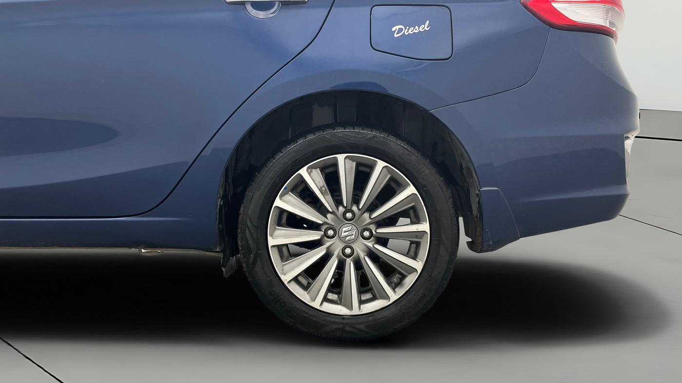 2018 Maruti Ciaz ALPHA DIESEL 1.3, Diesel, Manual, 68,912 km, Left Rear Wheel
