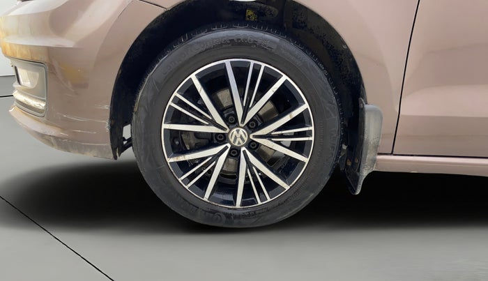 2019 Volkswagen Vento HIGHLINE PETROL AT, Petrol, Automatic, 1,03,074 km, Left Front Wheel