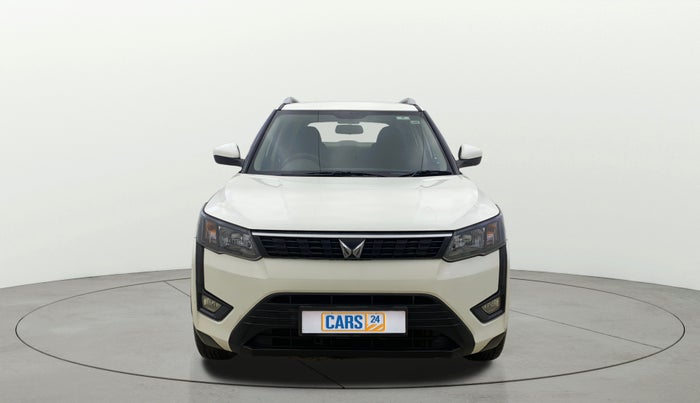 2023 Mahindra XUV300 W4 1.2 PETROL, Petrol, Manual, 14,651 km, Front