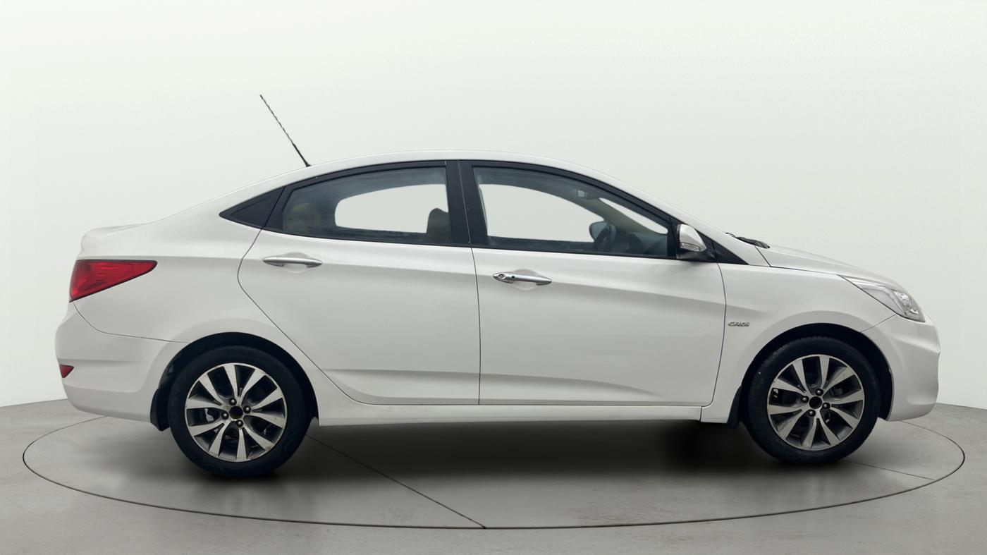 2014 Hyundai Verna FLUIDIC 1.6 CRDI SX OPT, Diesel, Manual, 81,619 km, Right Side View