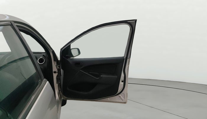 2013 Ford Figo EXI 1.2 PETROL, Petrol, Manual, 1,02,975 km, RHS Front Door