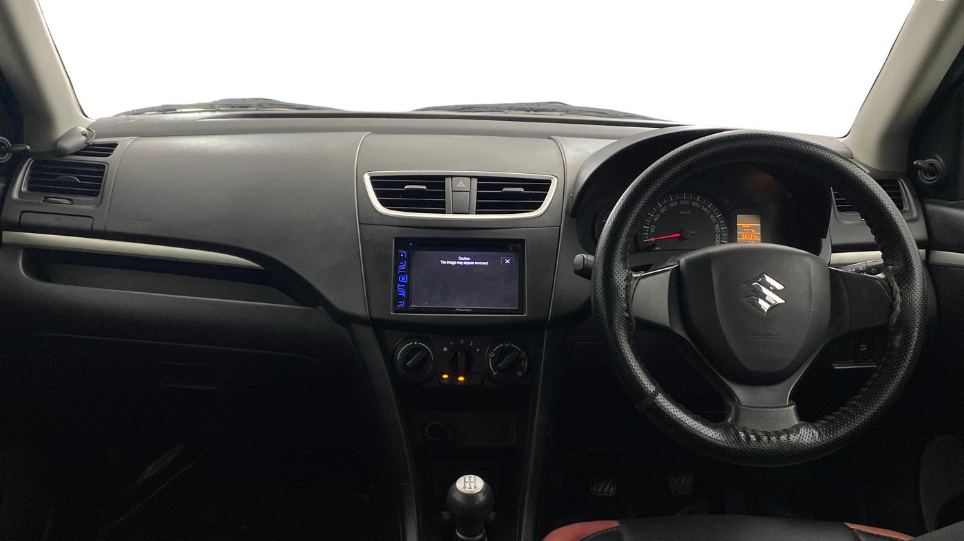 2017 Maruti Swift LXI (O), Petrol, Manual, 56,586 km, Dashboard