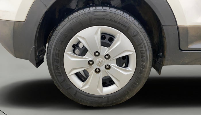 2016 Hyundai Creta E PLUS 1.6 PETROL, Petrol, Manual, 39,971 km, Right Rear Wheel