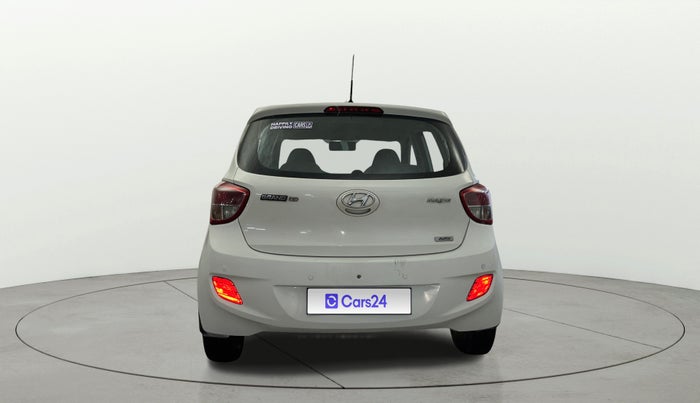 2016 Hyundai Grand i10 MAGNA AT 1.2 KAPPA VTVT, Petrol, Automatic, 54,688 km, Back/Rear