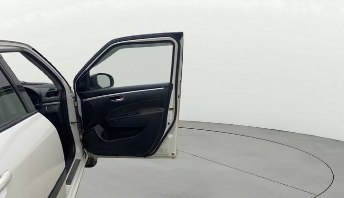 2016 Maruti Swift ZXI, Petrol, Manual, 1,05,195 km, RHS Front Door