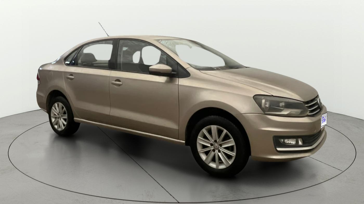 2015 Volkswagen Vento HIGHLINE 1.6 MPI, Petrol, Manual, 67,135 km, Right Front Diagonal