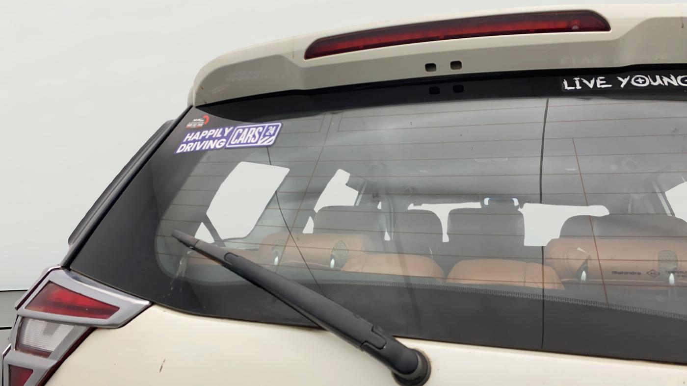 2020 Mahindra XUV500 W9, Diesel, Manual, 1,11,960 km, Rear Wiper