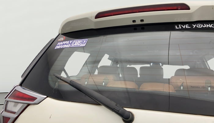2020 Mahindra XUV500 W9, Diesel, Manual, 1,11,913 km, Rear Wiper