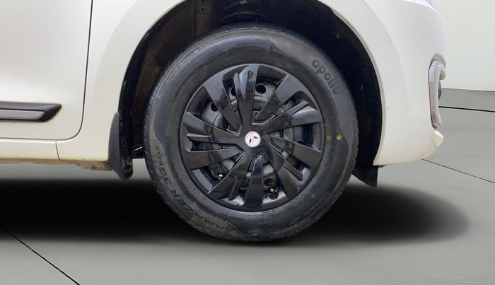2021 Maruti Swift VXI AMT, Petrol, Automatic, 14,413 km, Right Front Wheel