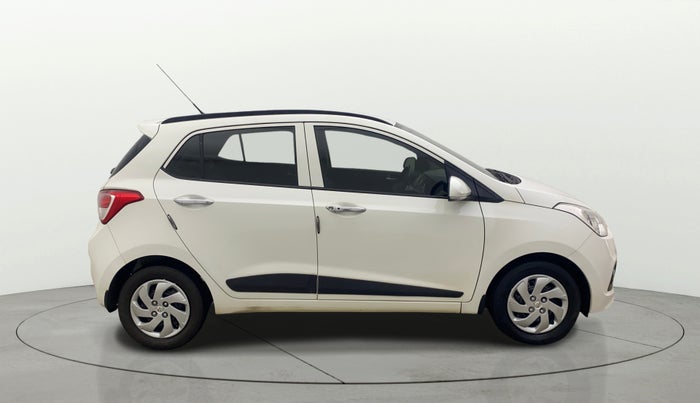 2016 Hyundai Grand i10 ASTA 1.2 KAPPA VTVT, Petrol, Manual, 45,028 km, Right Side View