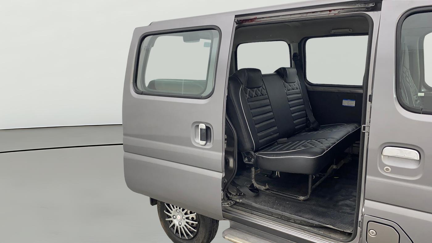 2022 Maruti Eeco 5 STR AC, Petrol, Manual, 28,263 km, RHS Rear Door