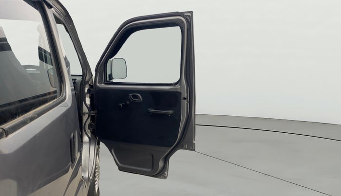 2020 Maruti Eeco 5 STR, Petrol, Manual, 96,092 km, RHS Front Door