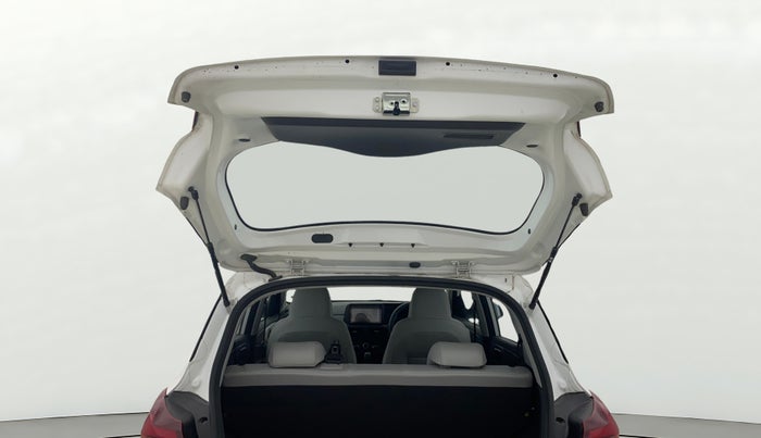 2024 Hyundai GRAND I10 NIOS ERA 1.2 KAPPA VTVT, Petrol, Manual, 2,310 km, Boot Door Open