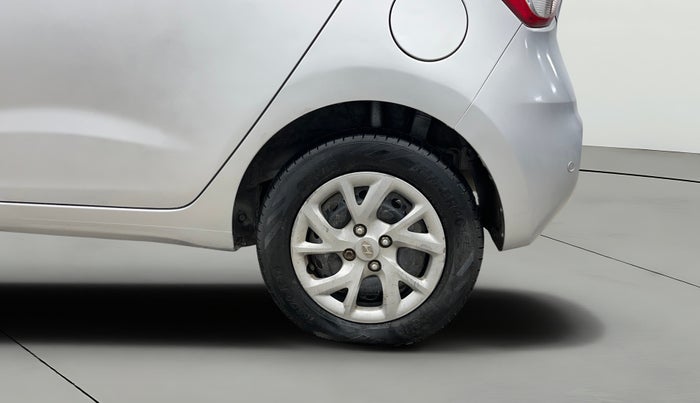 2017 Hyundai Grand i10 MAGNA 1.2 KAPPA VTVT, Petrol, Manual, 65,733 km, Left Rear Wheel