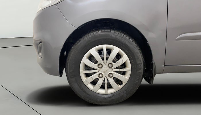 2013 Hyundai i10 SPORTZ 1.2 AT, Petrol, Automatic, 1,00,495 km, Left Front Wheel