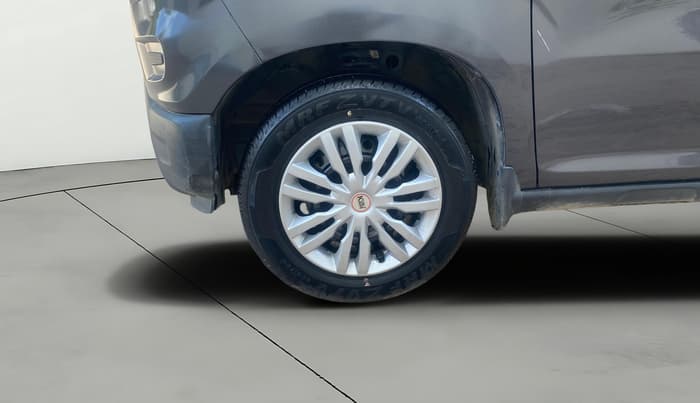 2019 Maruti S PRESSO VXI AMT, Petrol, Automatic, 63,457 km, Left Front Wheel