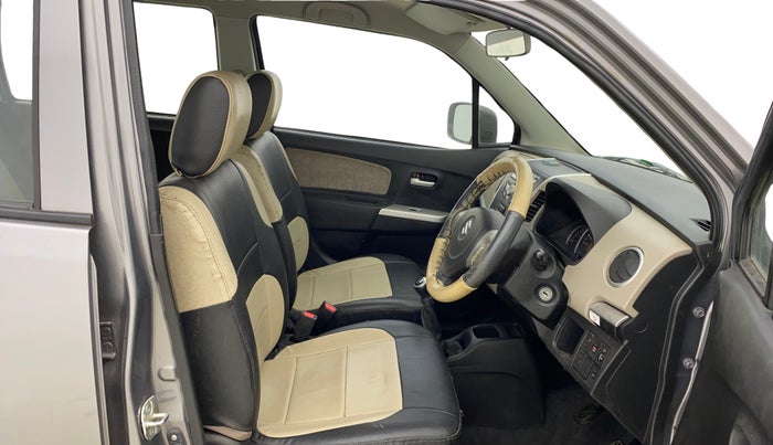 2015 Maruti Wagon R 1.0 VXI, Petrol, Manual, 52,479 km, Right Side Front Door Cabin