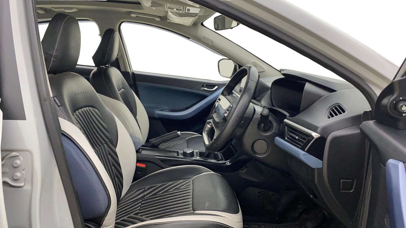 2024 Tata Curvv Creative Plus S 1.2 Petrol 6MT, Petrol, Manual, 38,214 km, Right Side Front Door Cabin
