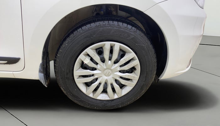 2022 Maruti Dzire VXI AMT, Petrol, Automatic, 55,560 km, Right Front Wheel