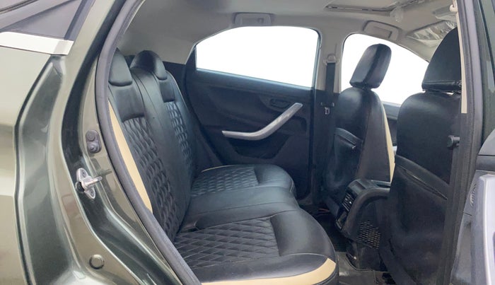 2023 Tata NEXON XMA PLUS SUNROOF PETROL, Petrol, Automatic, 40,242 km, Right Side Rear Door Cabin