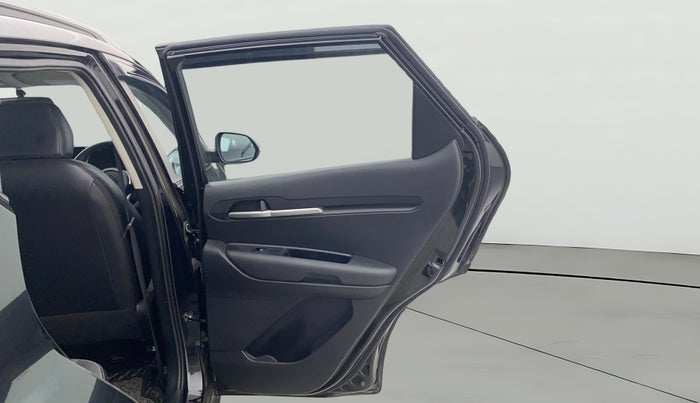 2023 KIA SONET HTK PLUS 1.0 IMT, Petrol, Manual, 7,387 km, RHS Rear Door