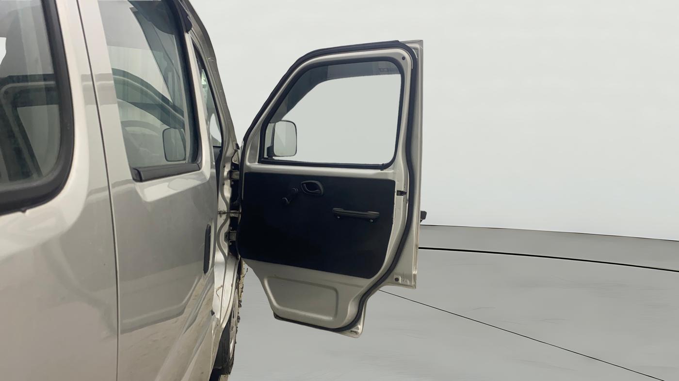 2023 Maruti Eeco 5 STR AC, Petrol, Manual, 6,694 km, RHS Front Door