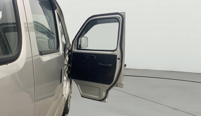 2023 Maruti Eeco 5 STR AC, Petrol, Manual, 6,638 km, RHS Front Door