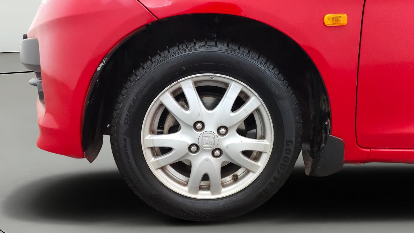 2015 Honda Brio V MT, Petrol, Manual, 86,322 km, Left Front Wheel