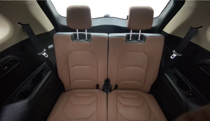 2023 MG HECTOR PLUS SHARP PRO 1.5 TURBO MT 6 STR, Petrol, Manual, 16,692 km, Third Seat Row ( optional )