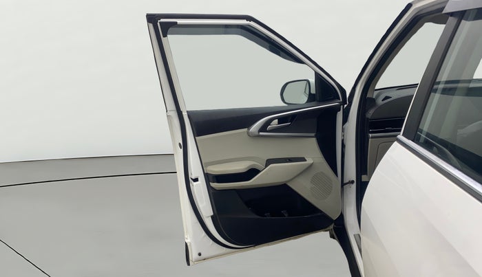 2023 KIA CARENS PRESTIGE 1.5 PETROL 7 STR, Petrol, Manual, 40,834 km, LHS Front Door