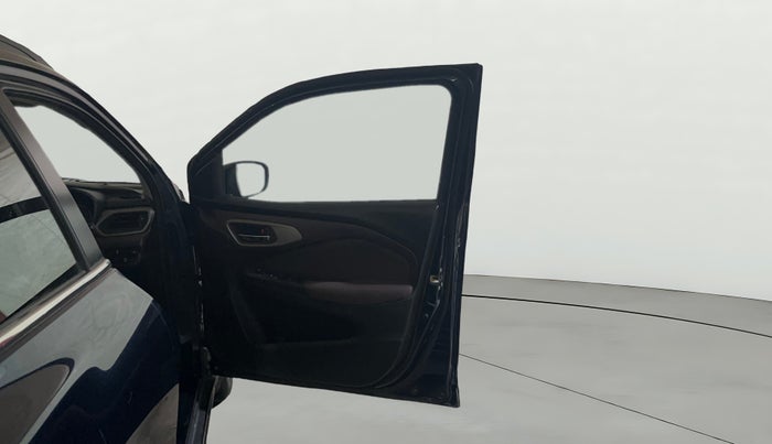 2023 Maruti FRONX DELTA 1.2 MT PETROL, Petrol, Manual, 11,040 km, RHS Front Door