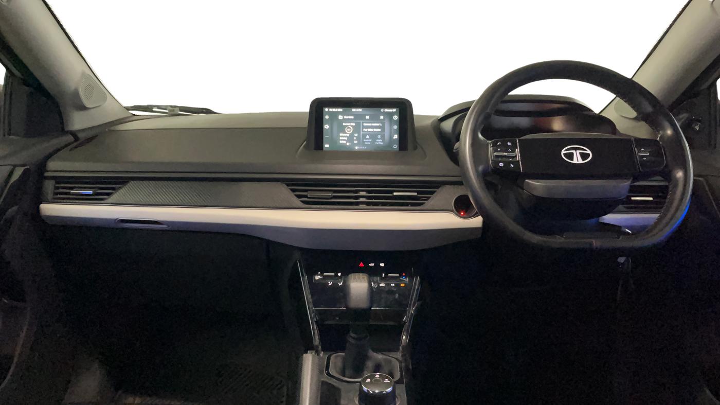 2024 Tata NEXON PURE 1.2 PETROL, CNG, Manual, 20,901 km, Dashboard