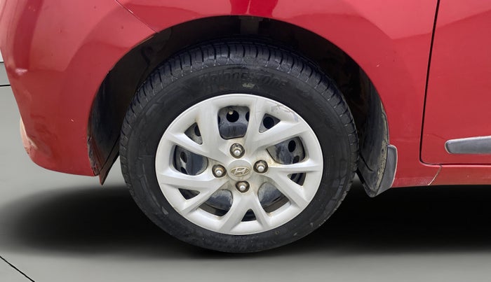 2017 Hyundai Grand i10 SPORTZ (O) 1.2 KAPPA VTVT, Petrol, Manual, 48,293 km, Left Front Wheel