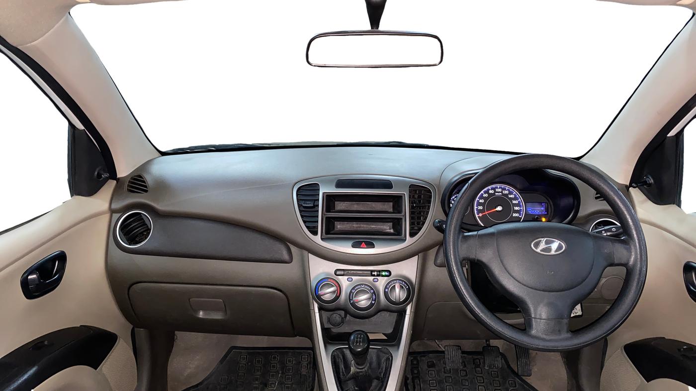 2016 Hyundai i10 MAGNA 1.1, Petrol, Manual, 40,546 km, Dashboard