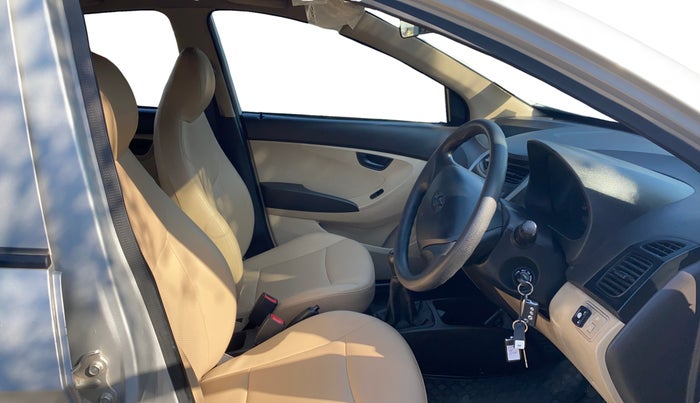 2017 Hyundai Eon ERA +, CNG, Manual, 51,034 km, Right Side Front Door Cabin