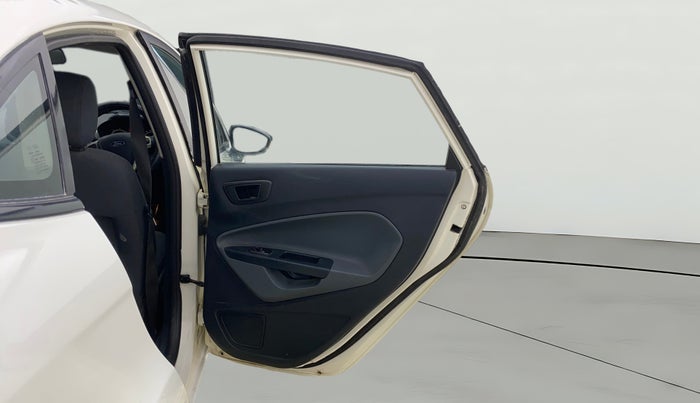 2013 Ford Fiesta STYLE DIESEL, Diesel, Manual, 1,23,128 km, RHS Rear Door