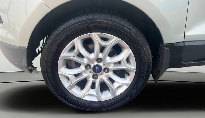 2013 Ford Ecosport TITANIUM 1.0L ECOBOOST, Petrol, Manual, 1,02,167 km, Left Front Wheel