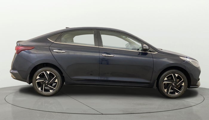 2021 Hyundai Verna SX (O) 1.5 CRDI, Diesel, Manual, 26,742 km, Right Side View