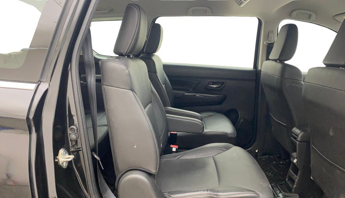 2023 Maruti XL6 ALPHA AT, Petrol, Automatic, 26,540 km, Right Side Rear Door Cabin