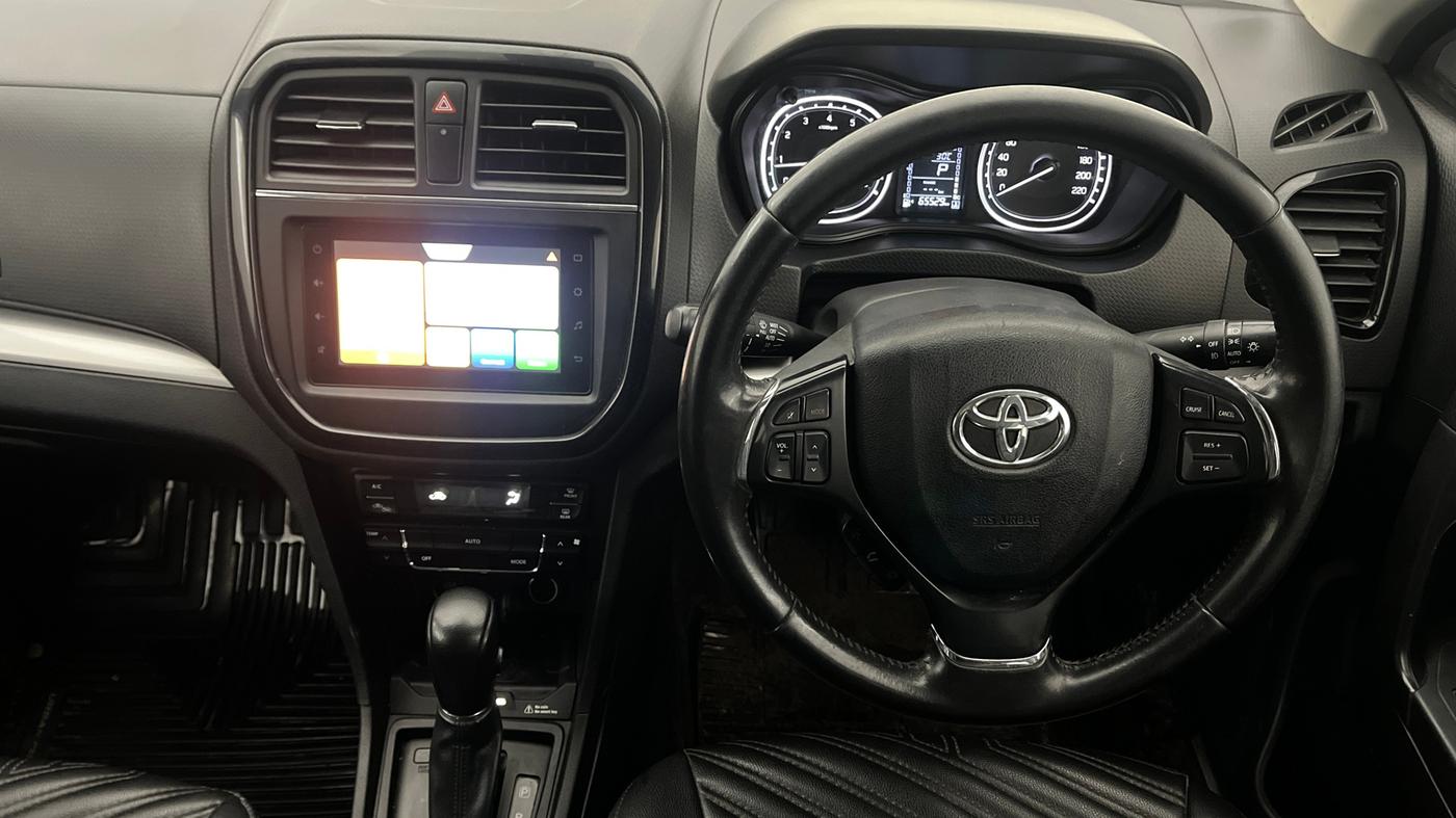 2022 Toyota URBAN CRUISER PREMIUM GRADE AT, Petrol, Automatic, 65,500 km, Steering Wheel Close Up