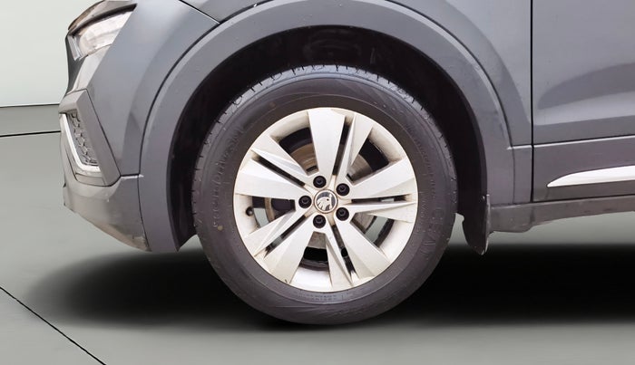 2022 Skoda KUSHAQ ACTIVE 1.0L TSI MT, Petrol, Manual, 75,793 km, Left Front Wheel