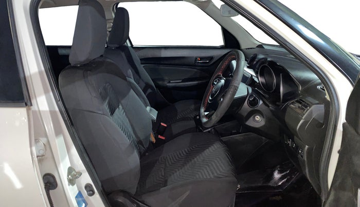 2021 Maruti Swift VXI, CNG, Manual, 32,199 km, Right Side Front Door Cabin
