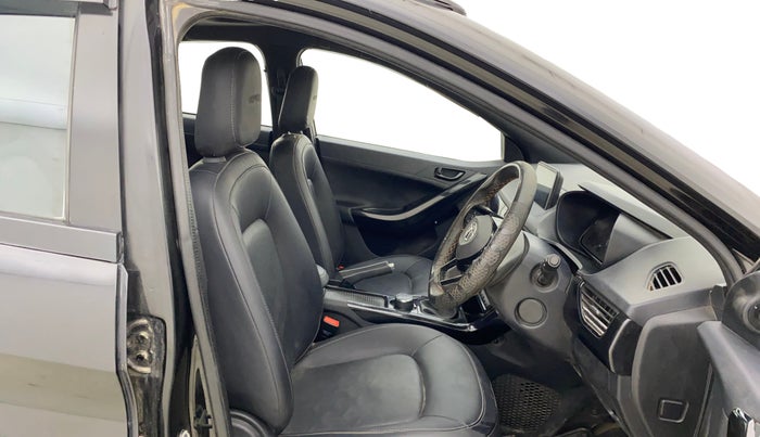 2022 Tata NEXON XZ PLUS (O) PETROL DARK EDITION, Petrol, Manual, 65,698 km, Right Side Front Door Cabin