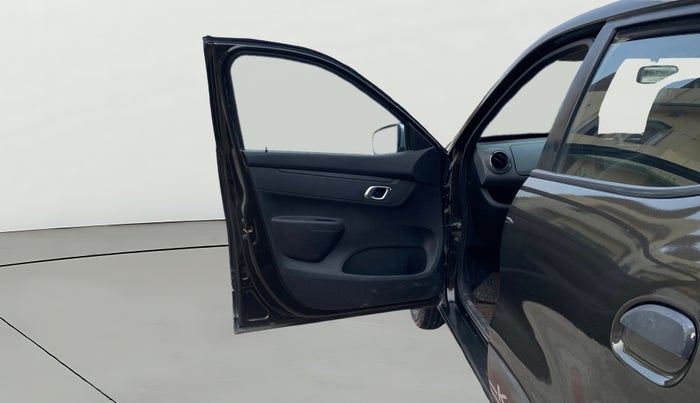 2018 Renault Kwid RXT 1.0 (O), Petrol, Manual, 29,355 km, LHS Front Door