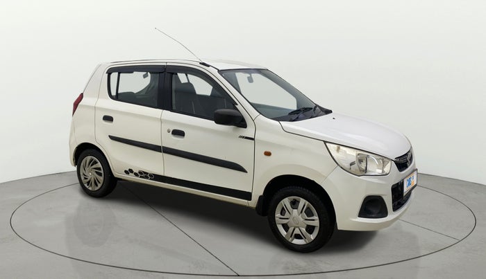 2016 Maruti Alto K10 VXI, CNG, Manual, 27,630 km, Right Front Diagonal