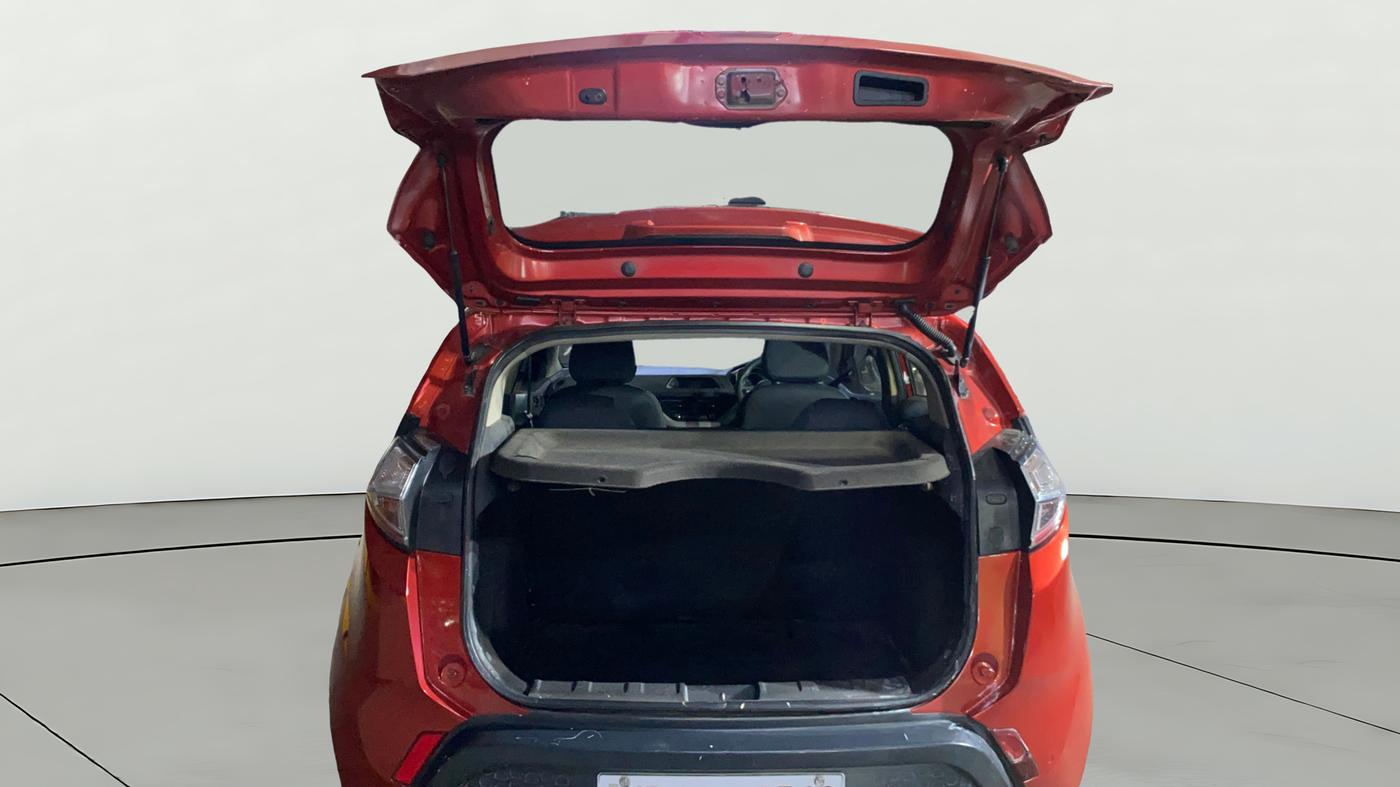 2018 Tata NEXON XM DIESEL, Diesel, Manual, 60,615 km, Boot Open Zoomed View
