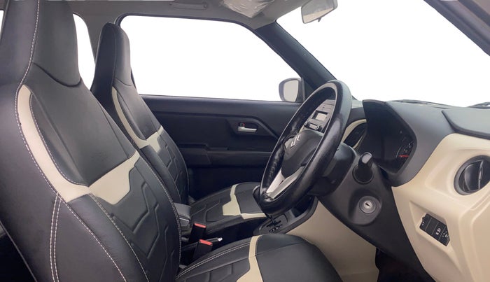 2022 Maruti New Wagon-R VXI 1.0 AMT, Petrol, Automatic, 26,262 km, Right Side Front Door Cabin