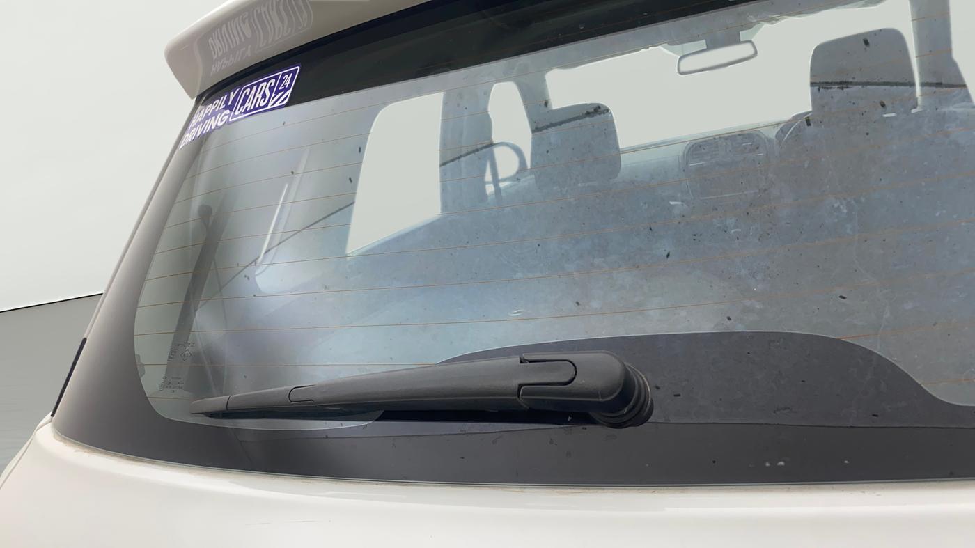 2020 Toyota URBAN CRUISER PREMIUM GRADE AT, Petrol, Automatic, 1,45,623 km, Rear Wiper