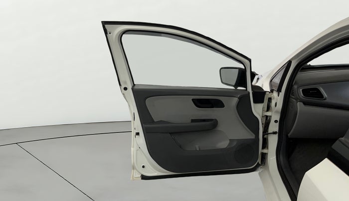 2021 Tata ALTROZ XE PETROL, Petrol, Manual, 54,456 km, LHS Front Door