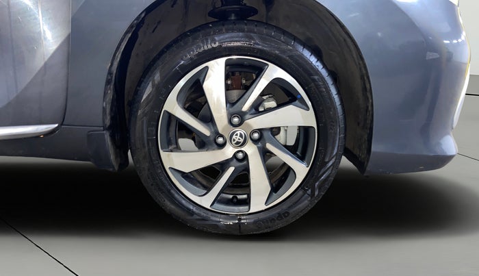 2024 Toyota Glanza V, Petrol, Manual, 9,438 km, Right Front Wheel